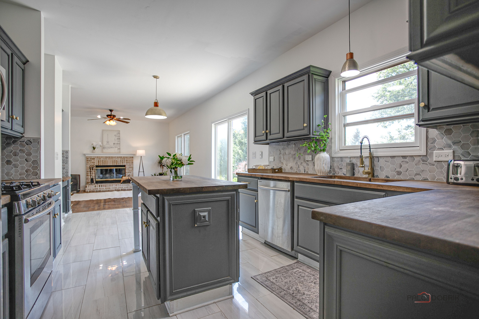 614 Aspen Court Property Photo 10