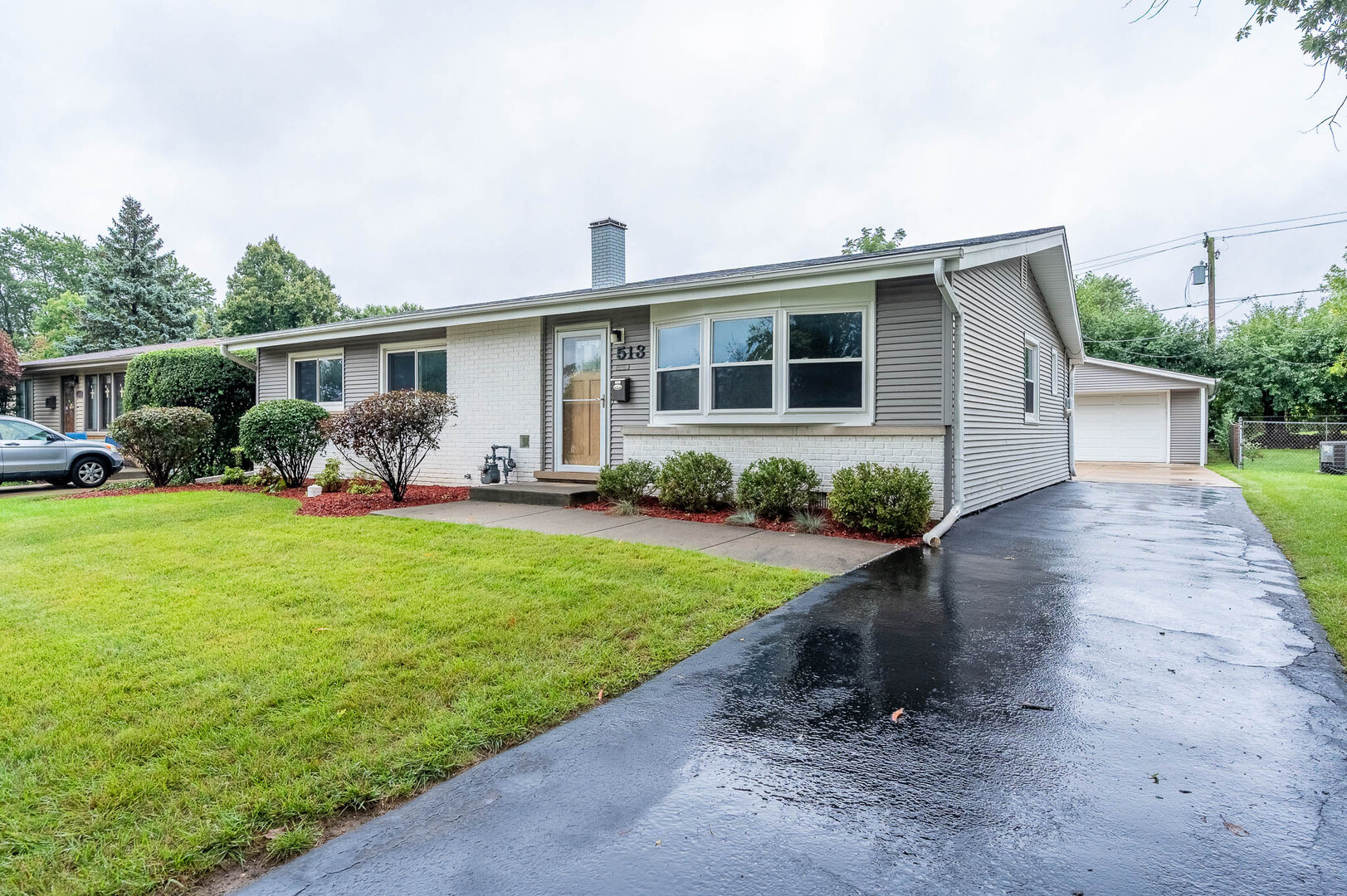 513 E Highland Avenue Property Photo 1
