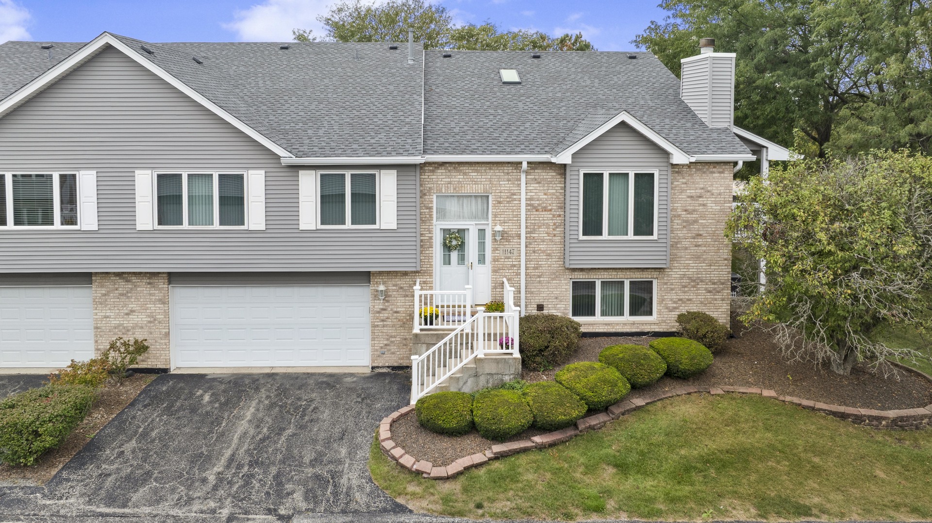11147 Saratoga Drive Property Photo 1