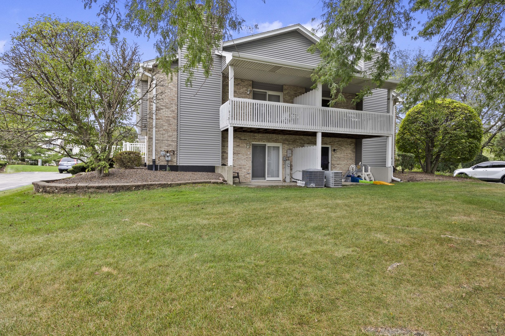 11147 Saratoga Drive Property Photo 3