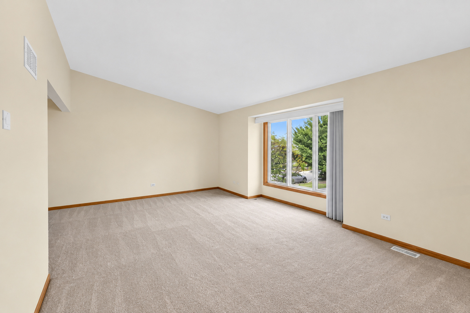 11147 Saratoga Drive Property Photo 7
