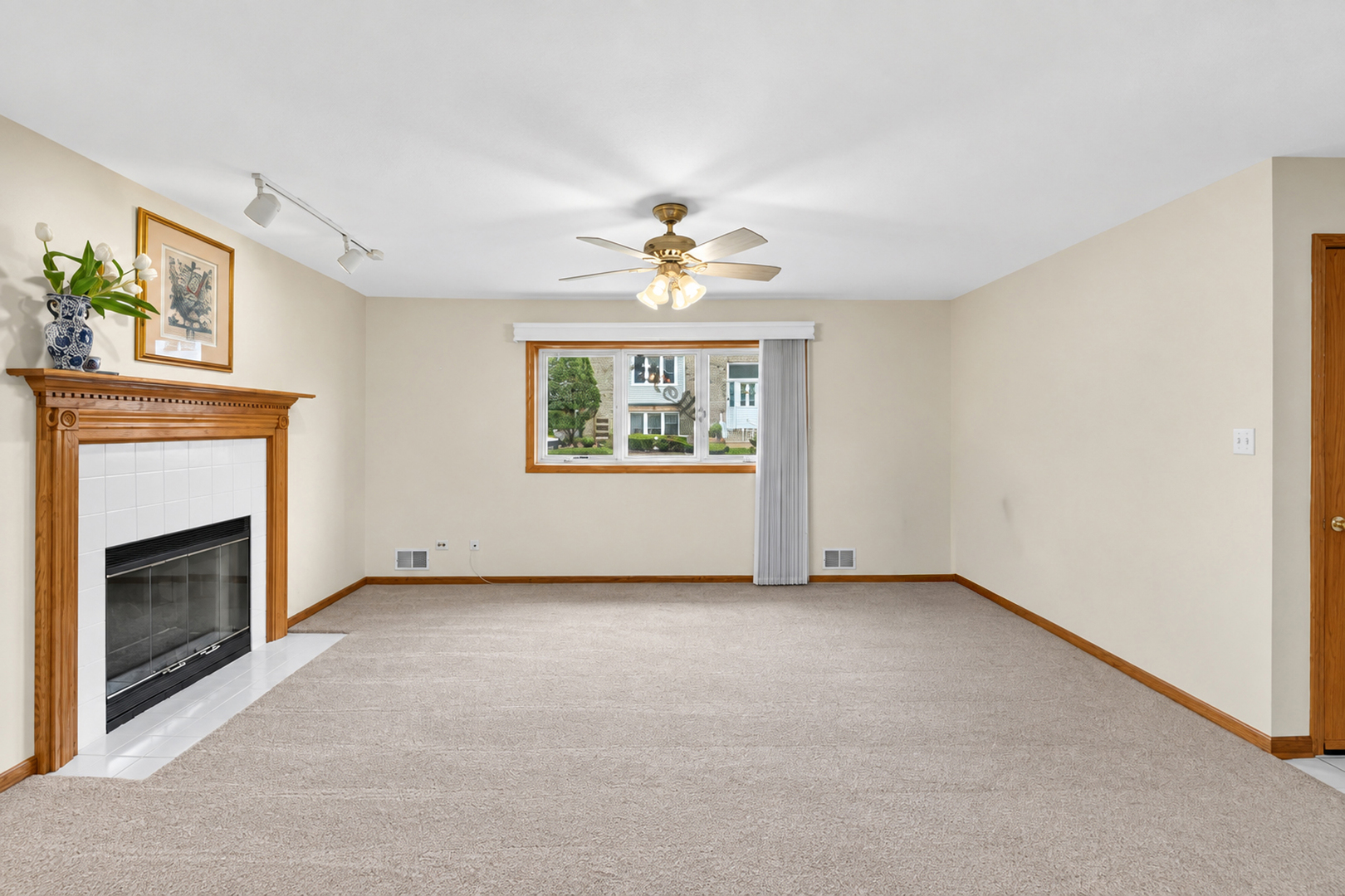 11147 Saratoga Drive Property Photo 15