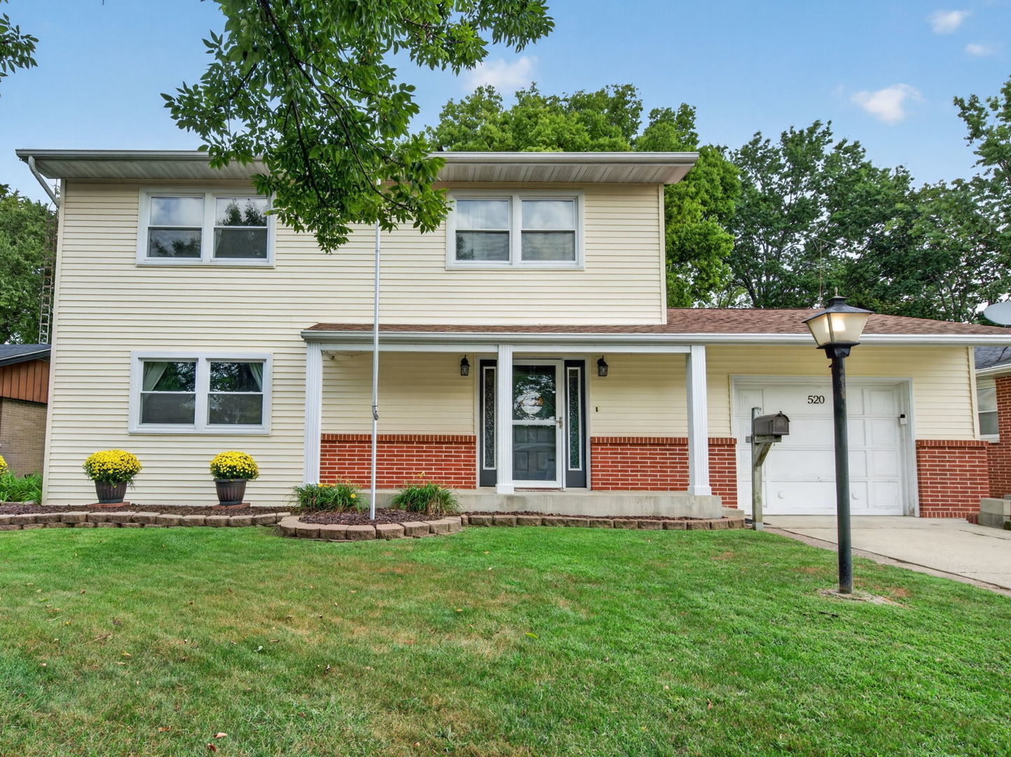 520 Johnson Avenue Property Photo 1