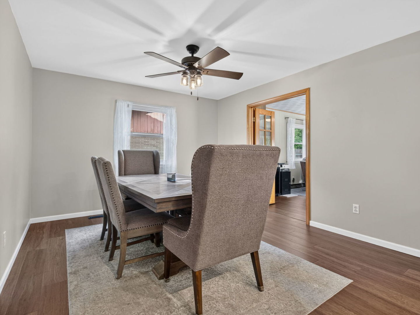 520 Johnson Avenue Property Photo 8