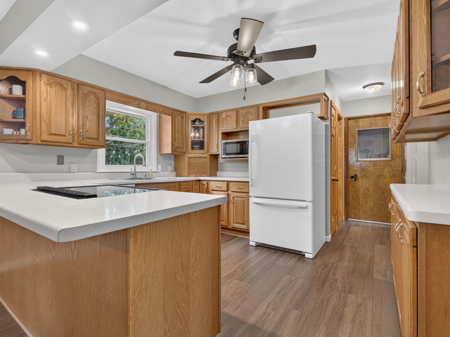520 Johnson Avenue Property Photo 11