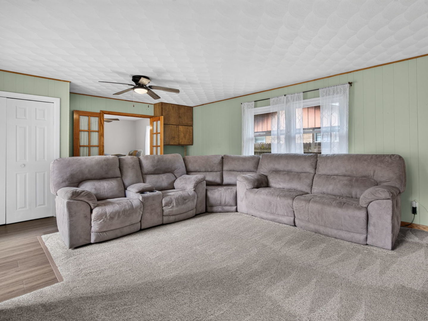 520 Johnson Avenue Property Photo 19