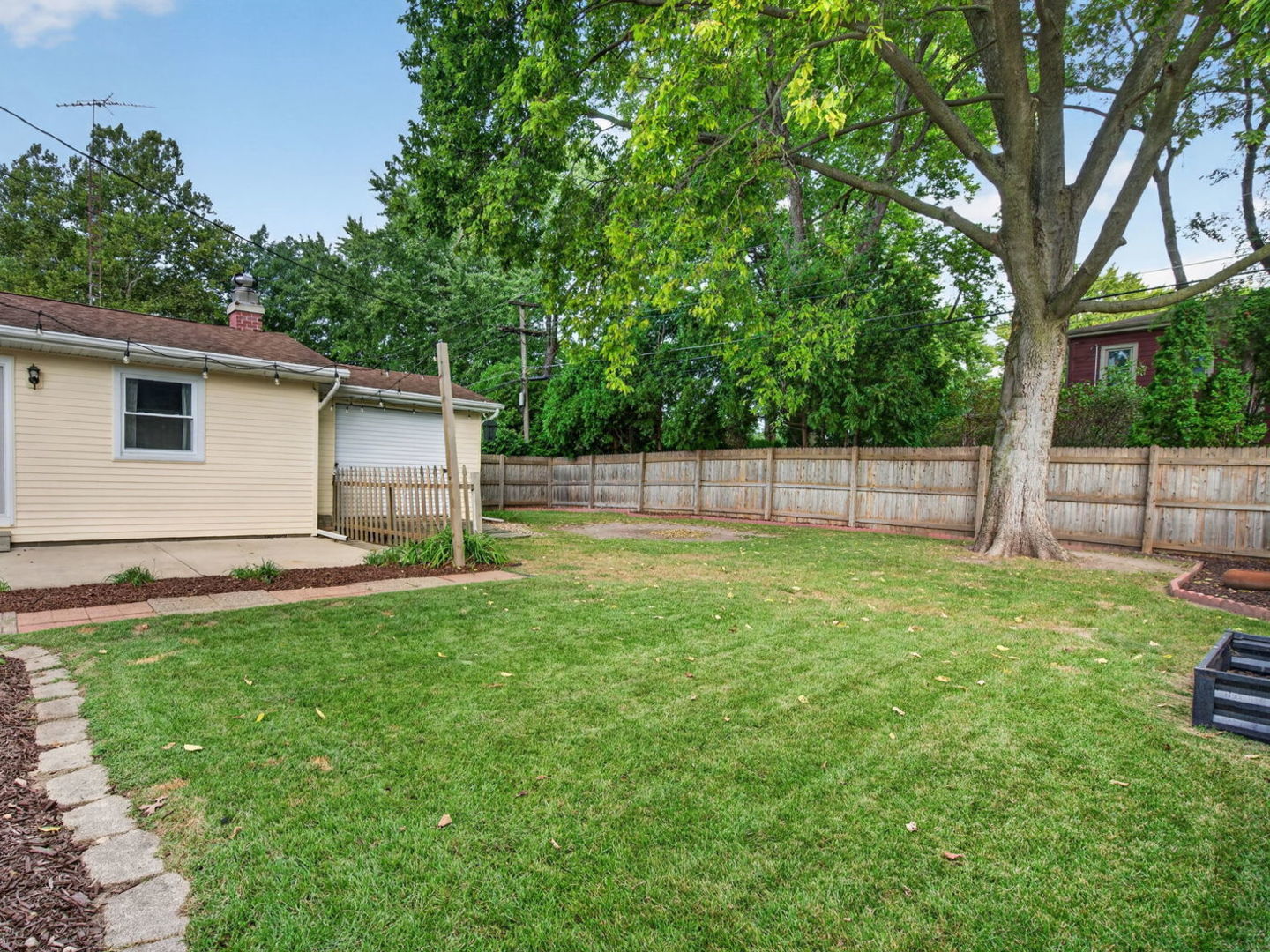 520 Johnson Avenue Property Photo 36