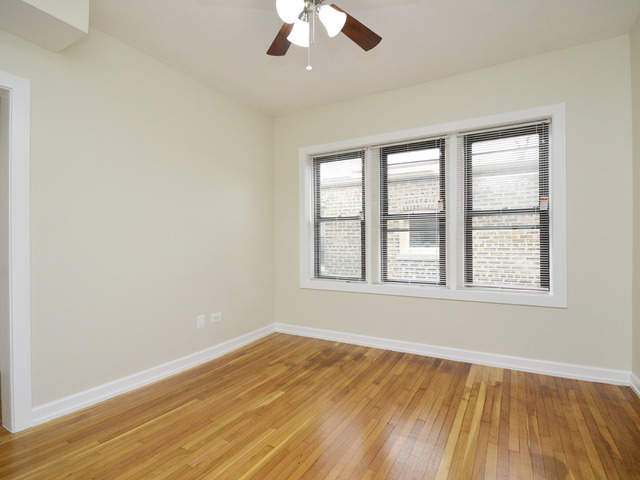 4206 N Pulaski Road 2w Property Photo 6
