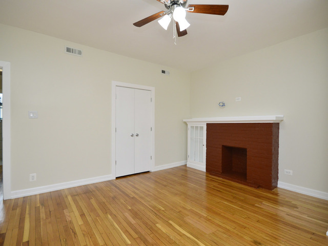 4206 N Pulaski Road 2w Property Photo 14