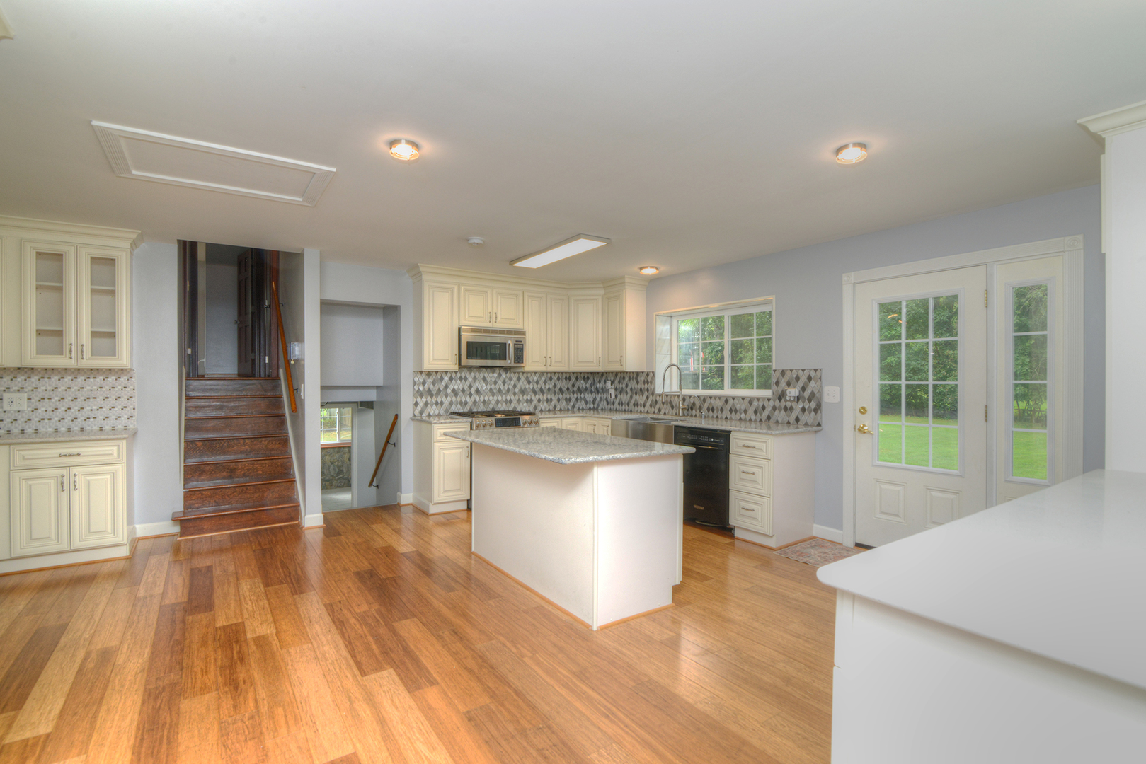 5n712 Garden Avenue Property Photo 7