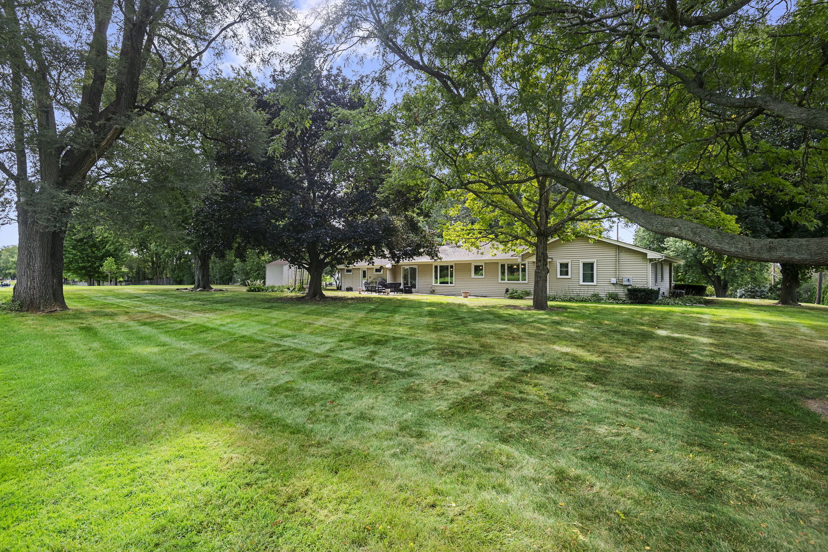 11518 Algonquin Road Property Photo 17