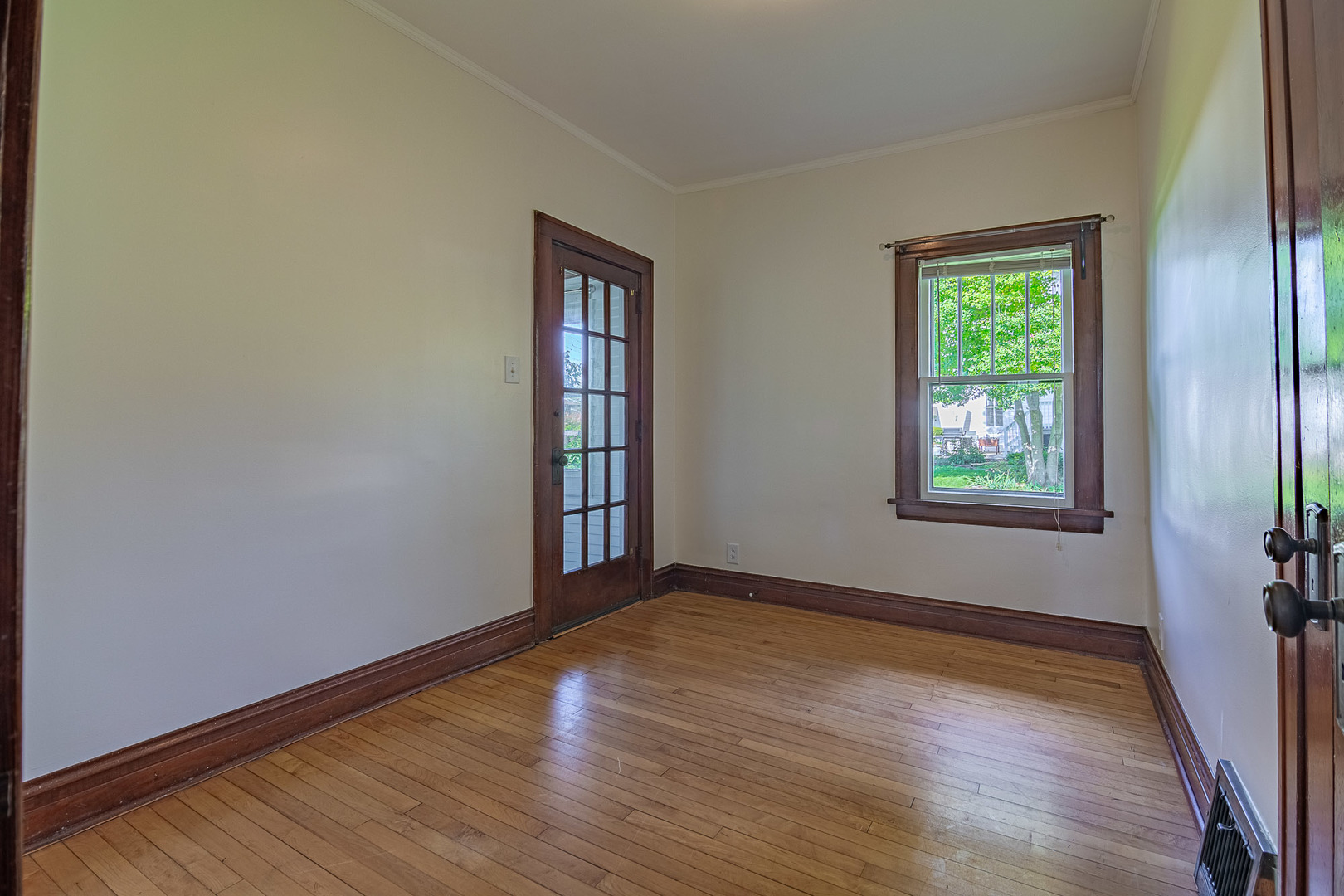 224 S Walnut Street Property Photo 10