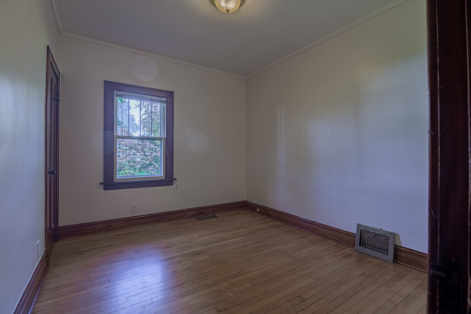 224 S Walnut Street Property Photo 12