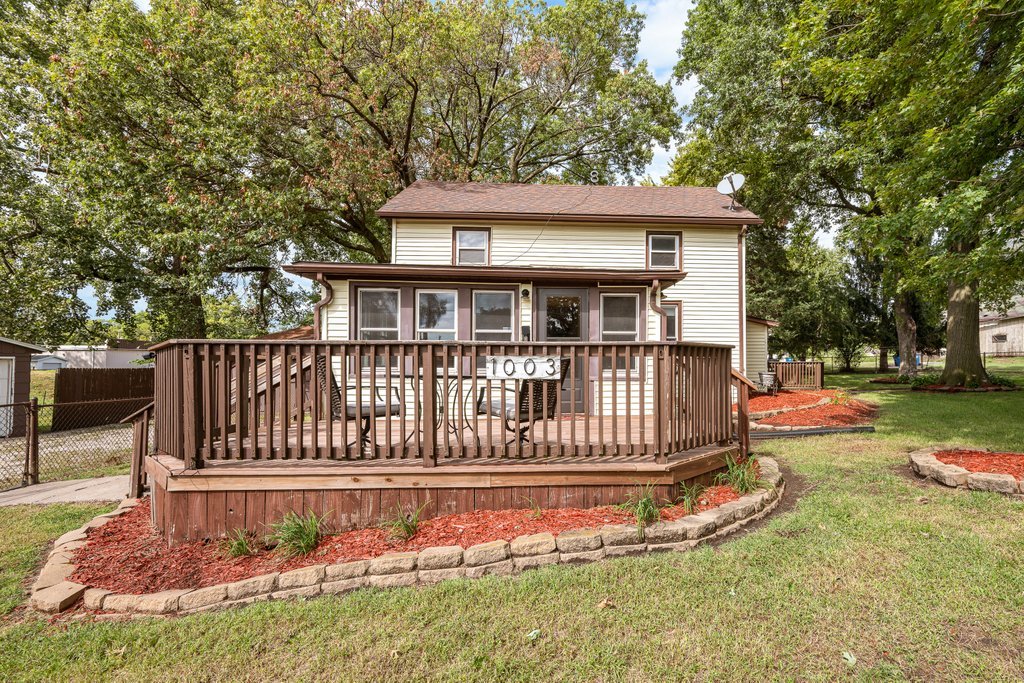 1003 2nd Avenue Property Photo 9