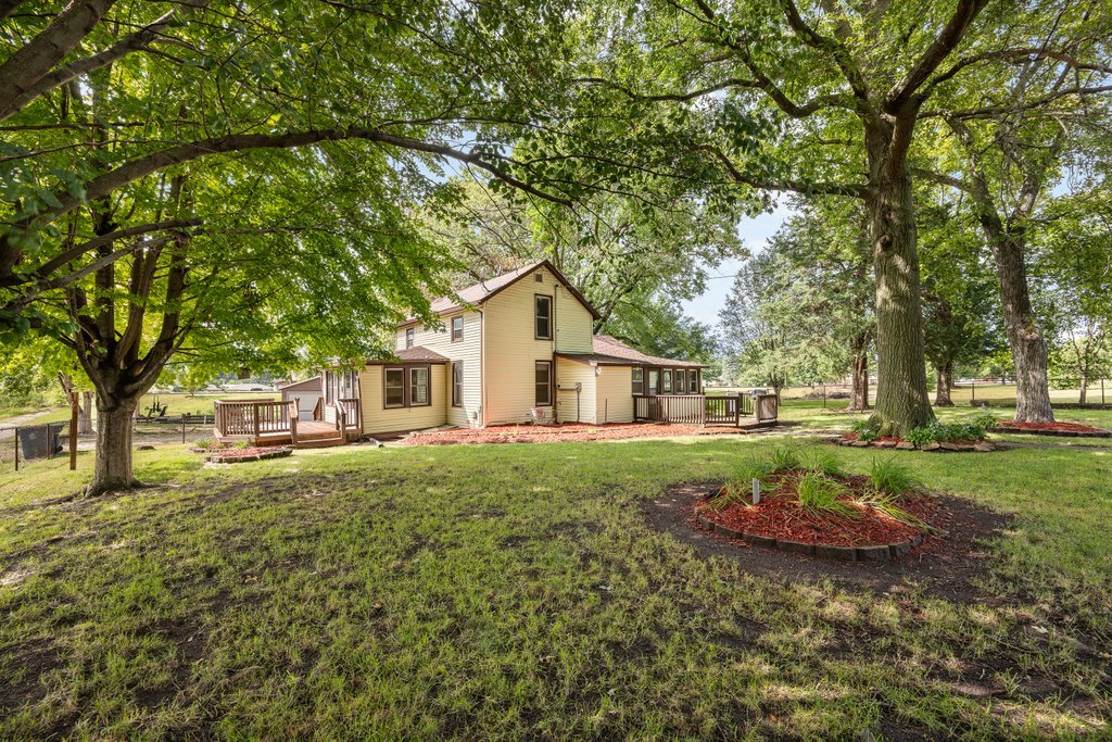 1003 2nd Avenue Property Photo 11