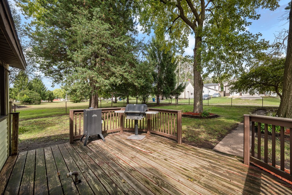 1003 2nd Avenue Property Photo 14