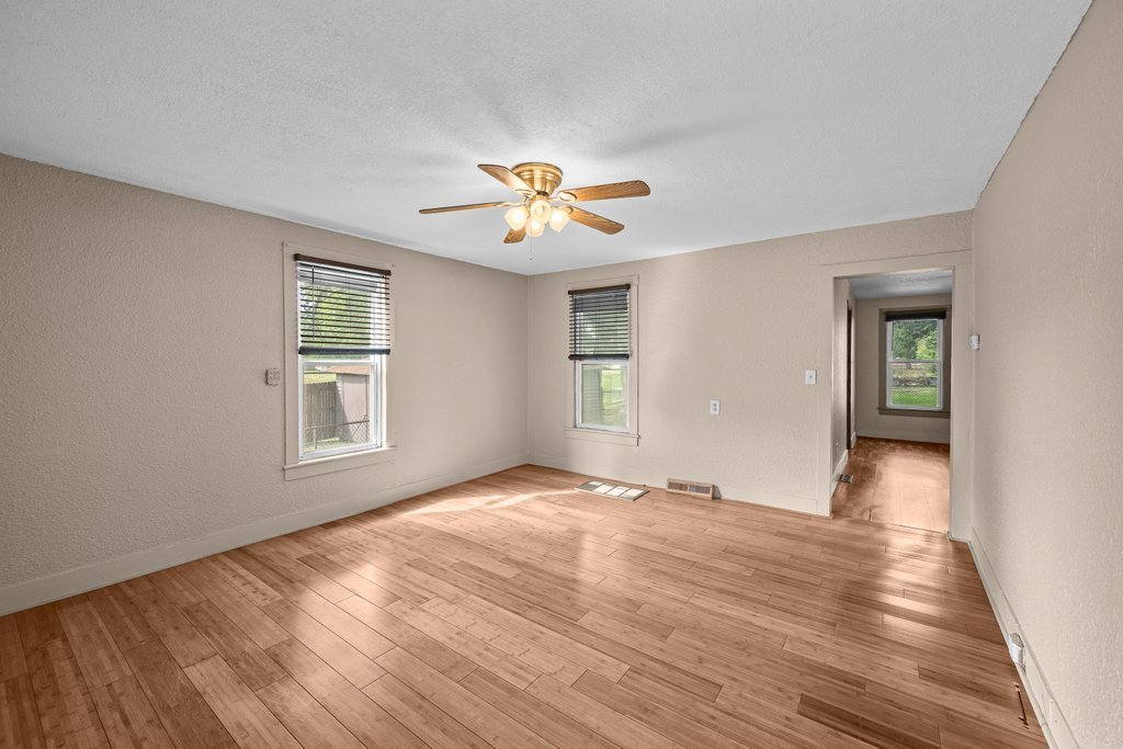 1003 2nd Avenue Property Photo 19