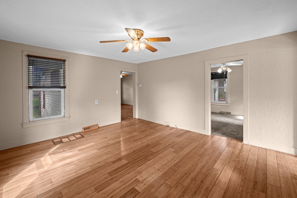 1003 2nd Avenue Property Photo 21