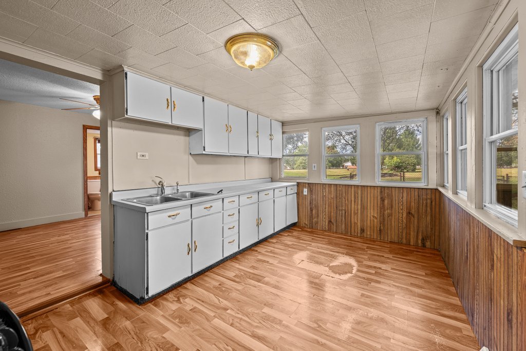1003 2nd Avenue Property Photo 29