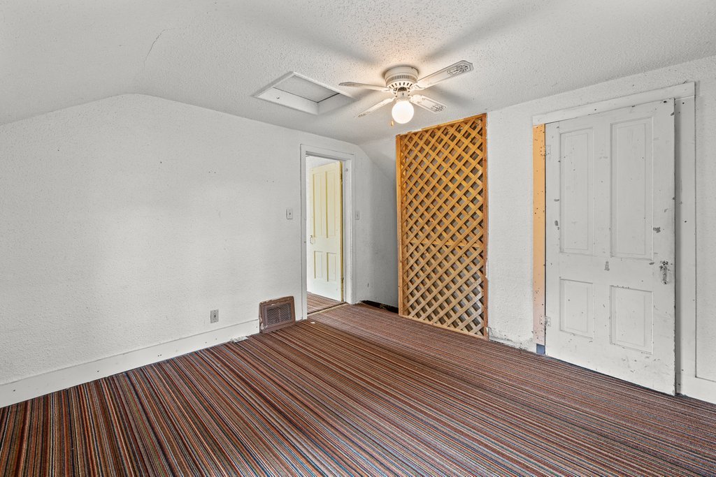 1003 2nd Avenue Property Photo 33