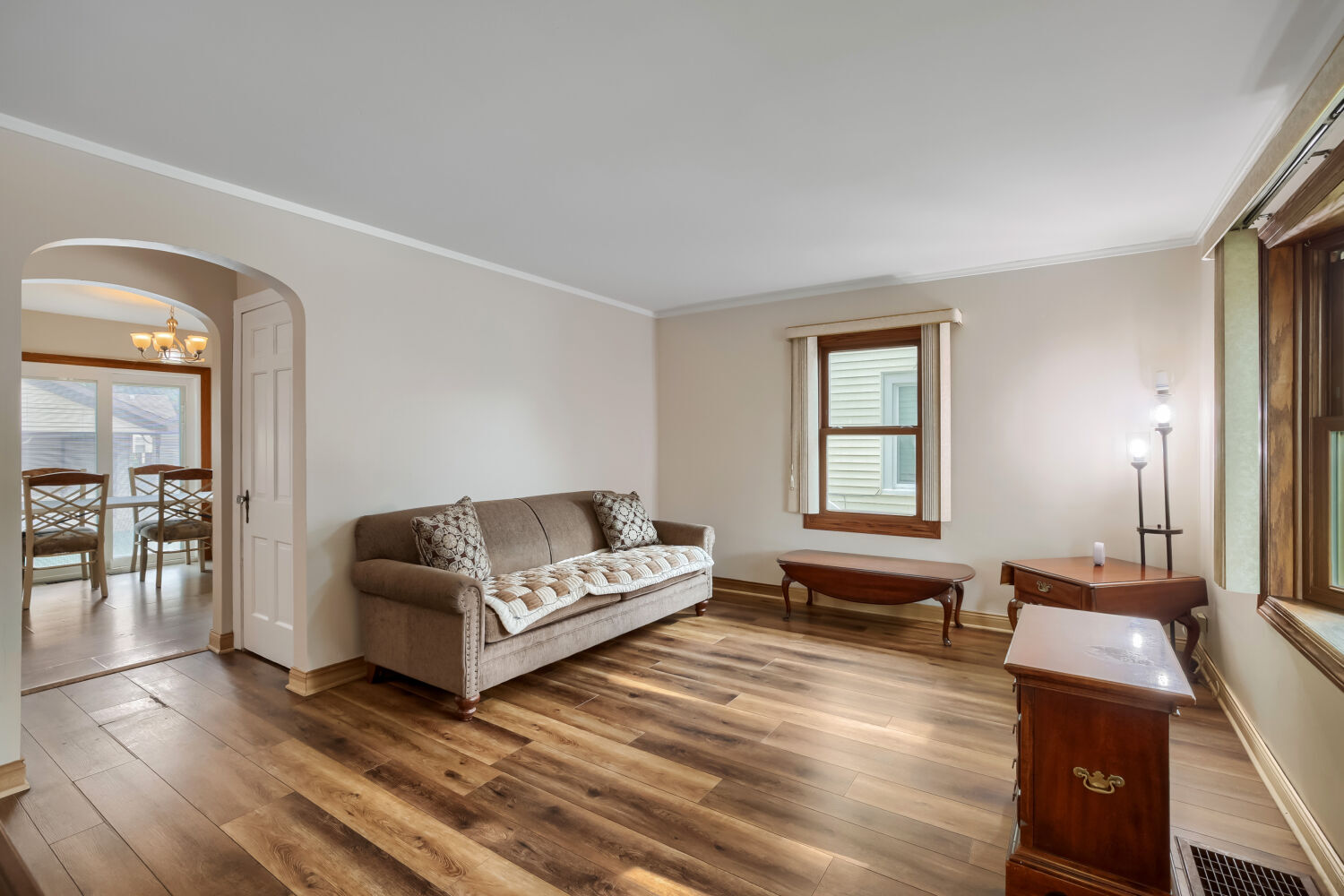 10743 S Kedzie Avenue Property Photo 3