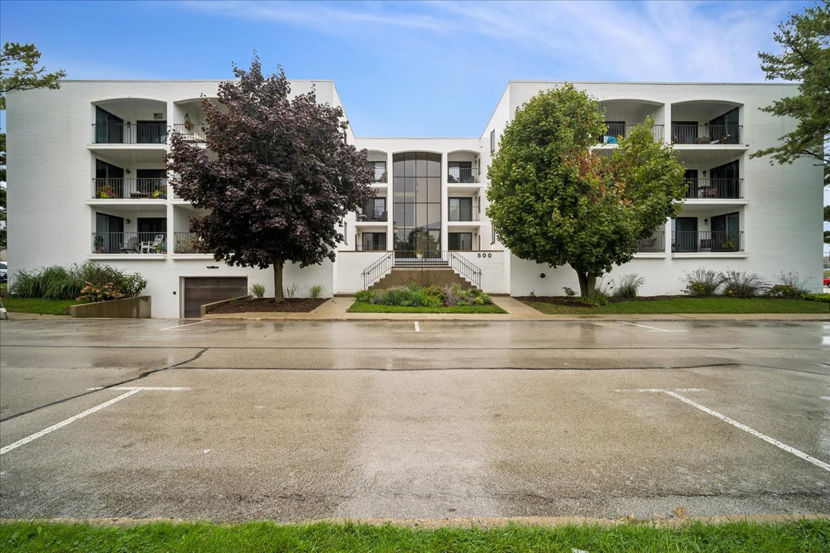 500 Lake View Avenue 2b Property Photo 1