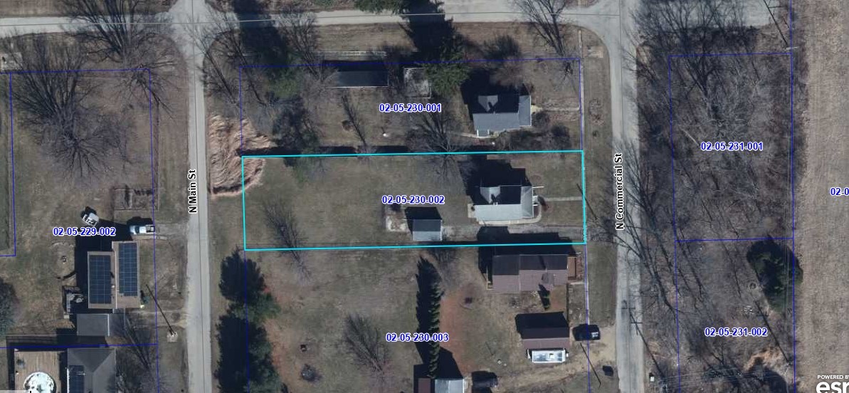 208 N Commercial Street Property Photo 6