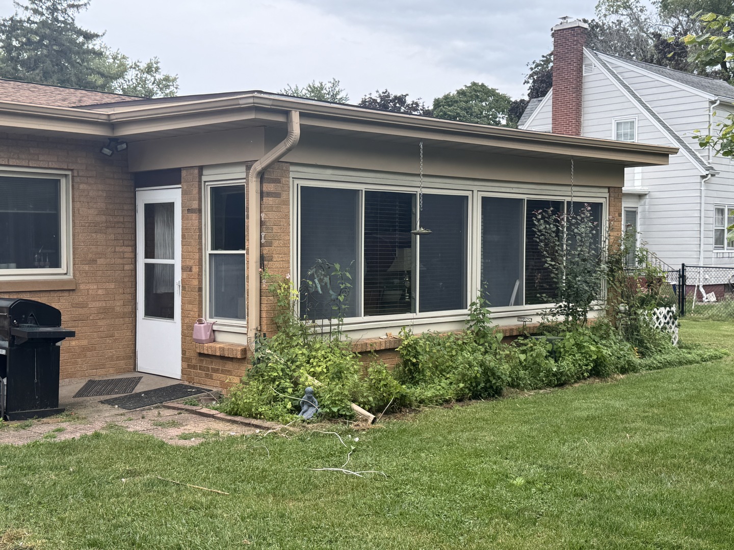 110 N West Street Property Photo 6