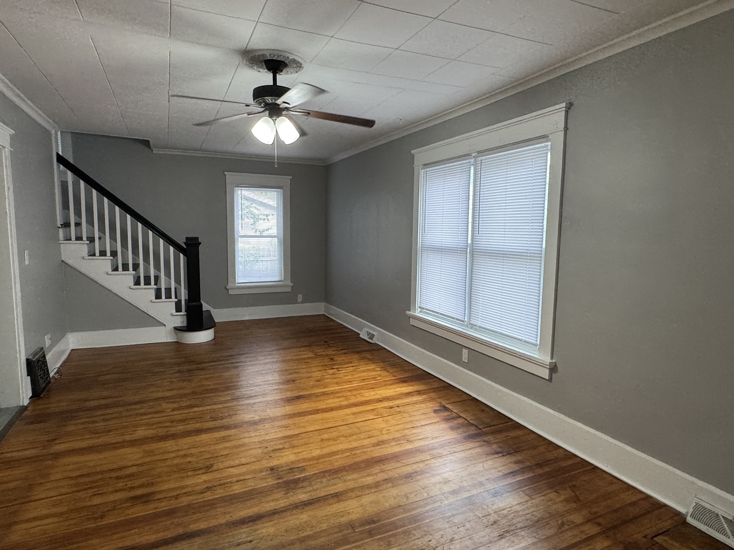 2517 Arlington Avenue Property Photo 4