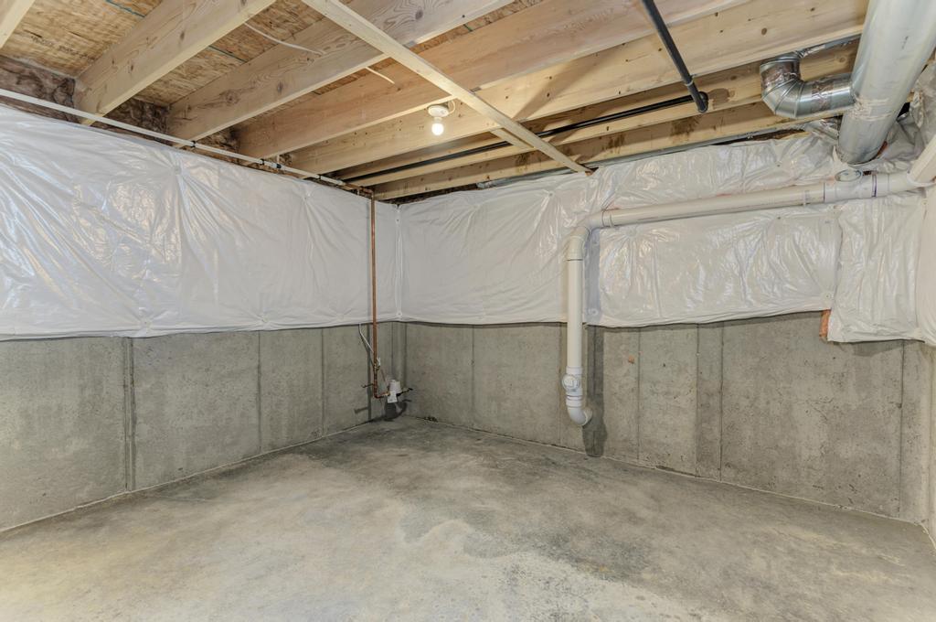 12761178 Property Photo 27