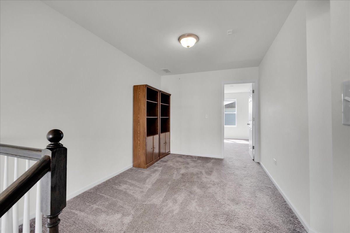 3s547 Everton Drive Property Photo 10