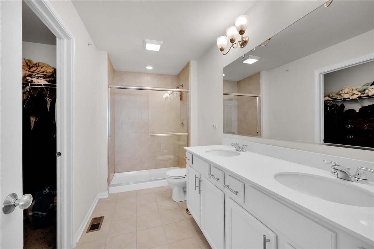 3s547 Everton Drive Property Photo 12