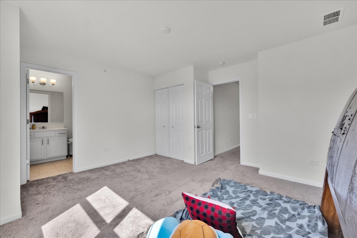 3s547 Everton Drive Property Photo 13