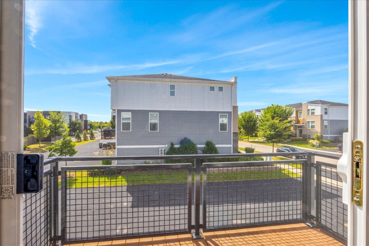3s547 Everton Drive Property Photo 18