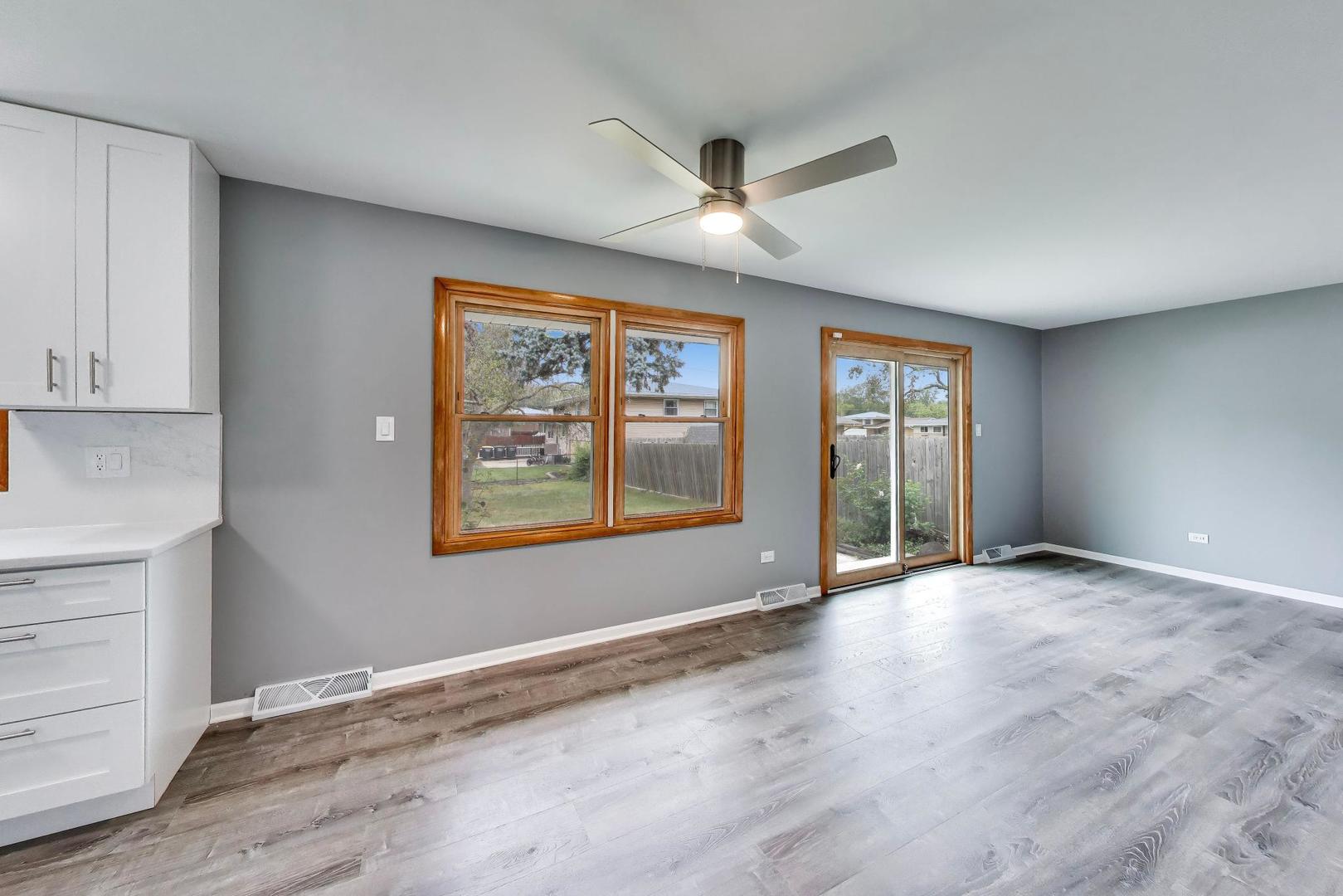 19246 Oakwood Avenue Property Photo 11