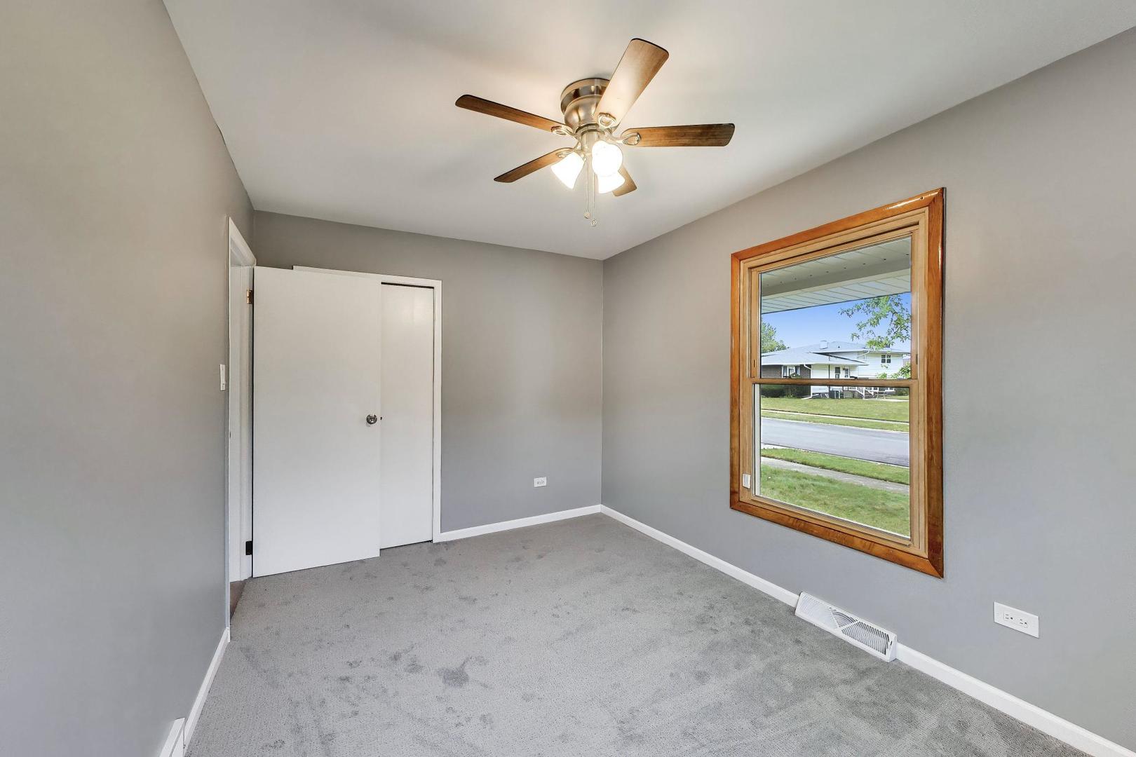 19246 Oakwood Avenue Property Photo 21