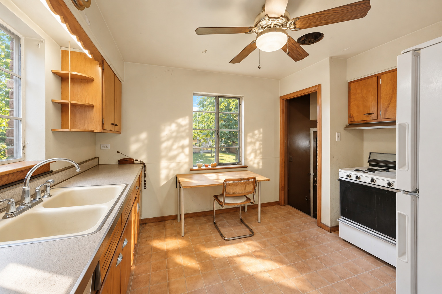 1807 N 78th Court Property Photo 13