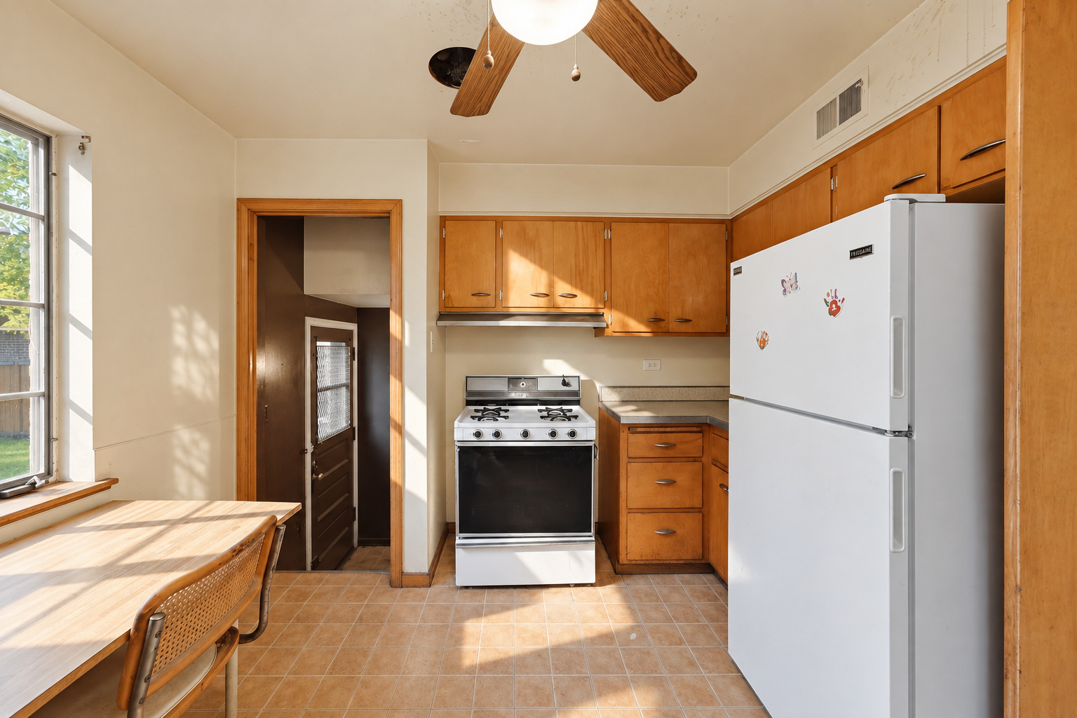 1807 N 78th Court Property Photo 17