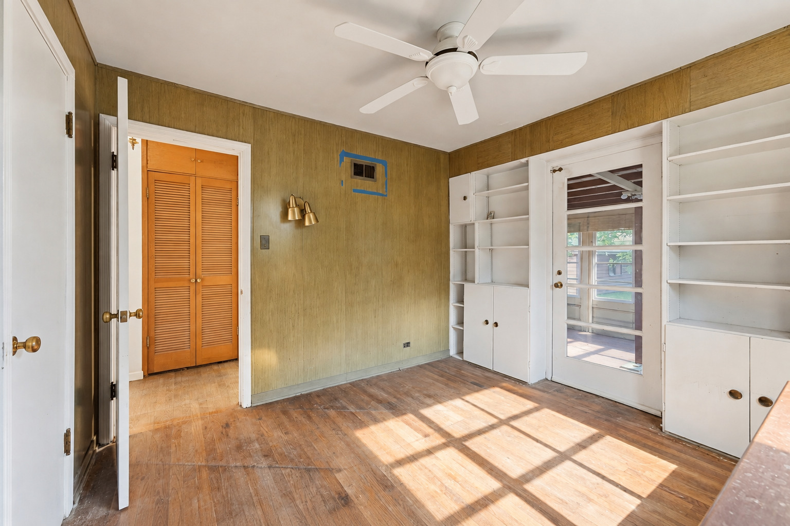 1807 N 78th Court Property Photo 23