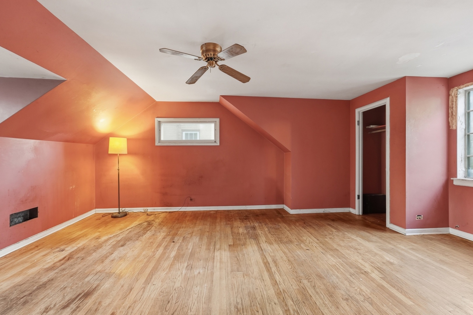 1807 N 78th Court Property Photo 28