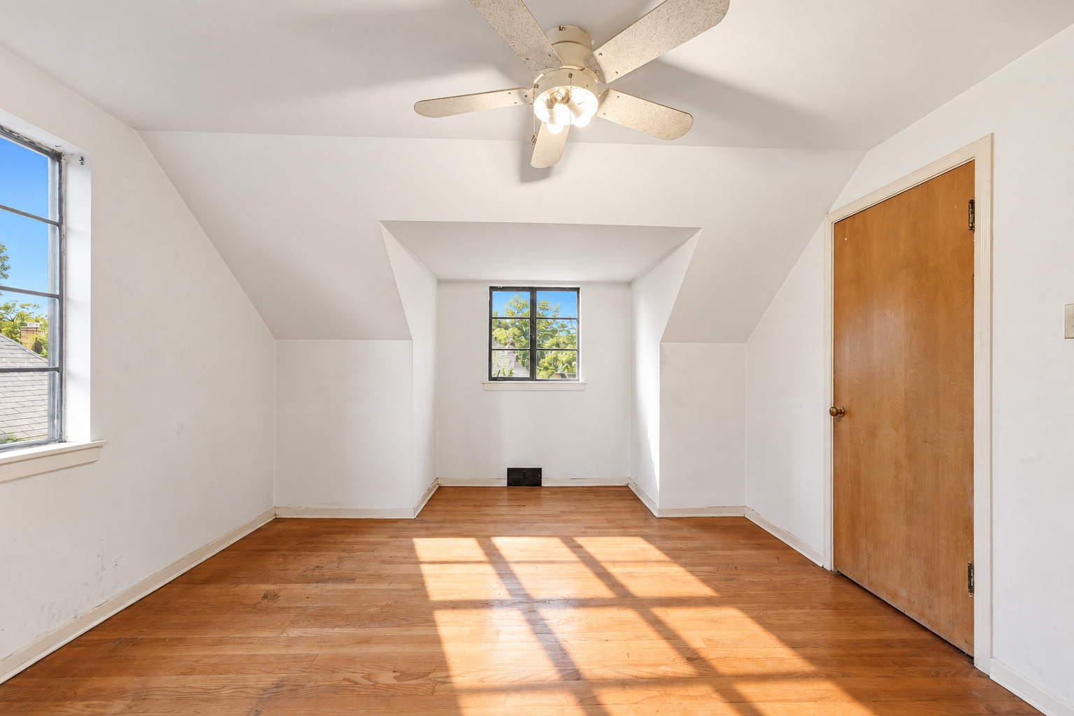 1807 N 78th Court Property Photo 33