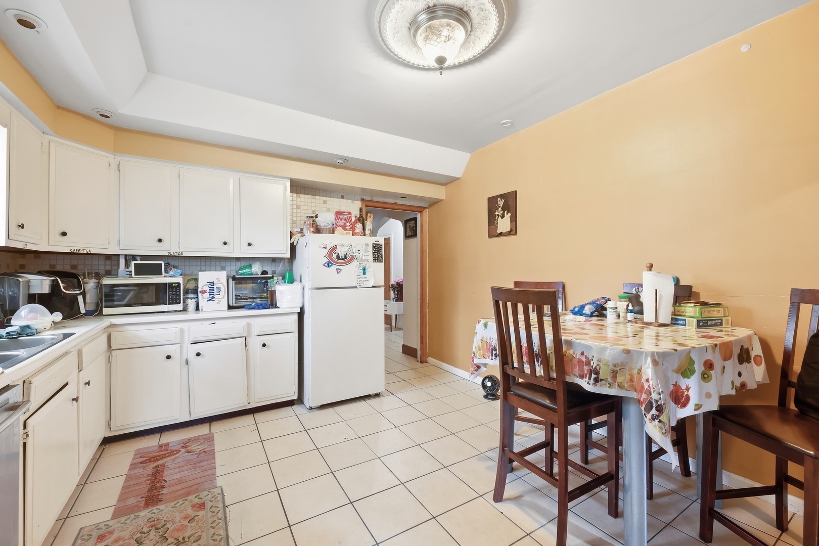 5700 S Maplewood Avenue Property Photo 11