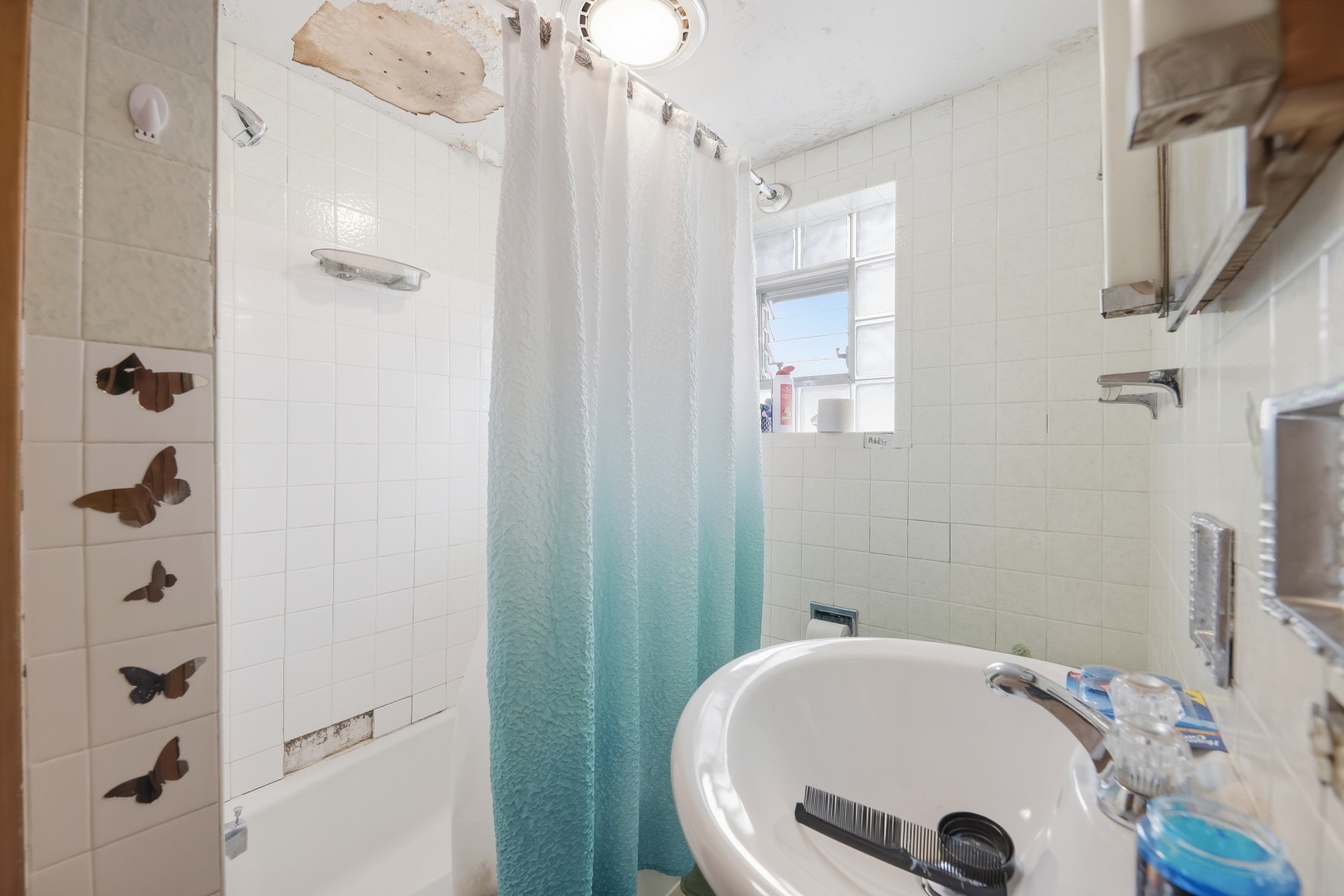 5700 S Maplewood Avenue Property Photo 13
