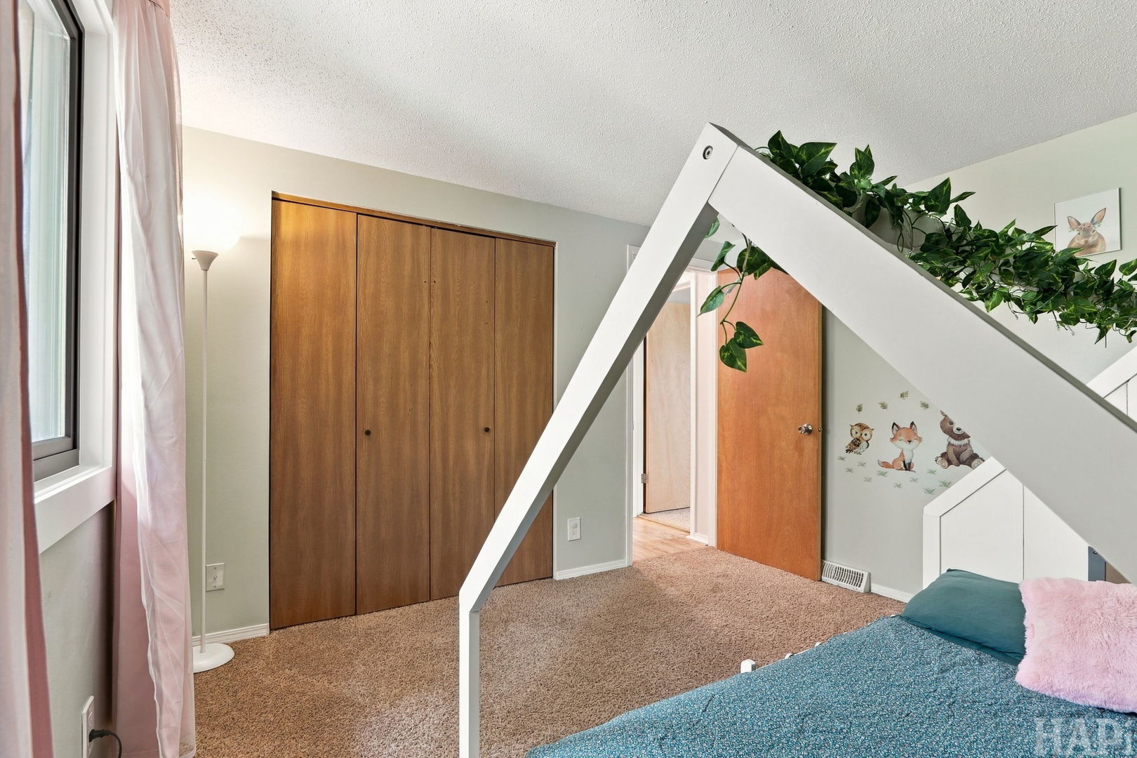 8006 Craig Drive Property Photo 11