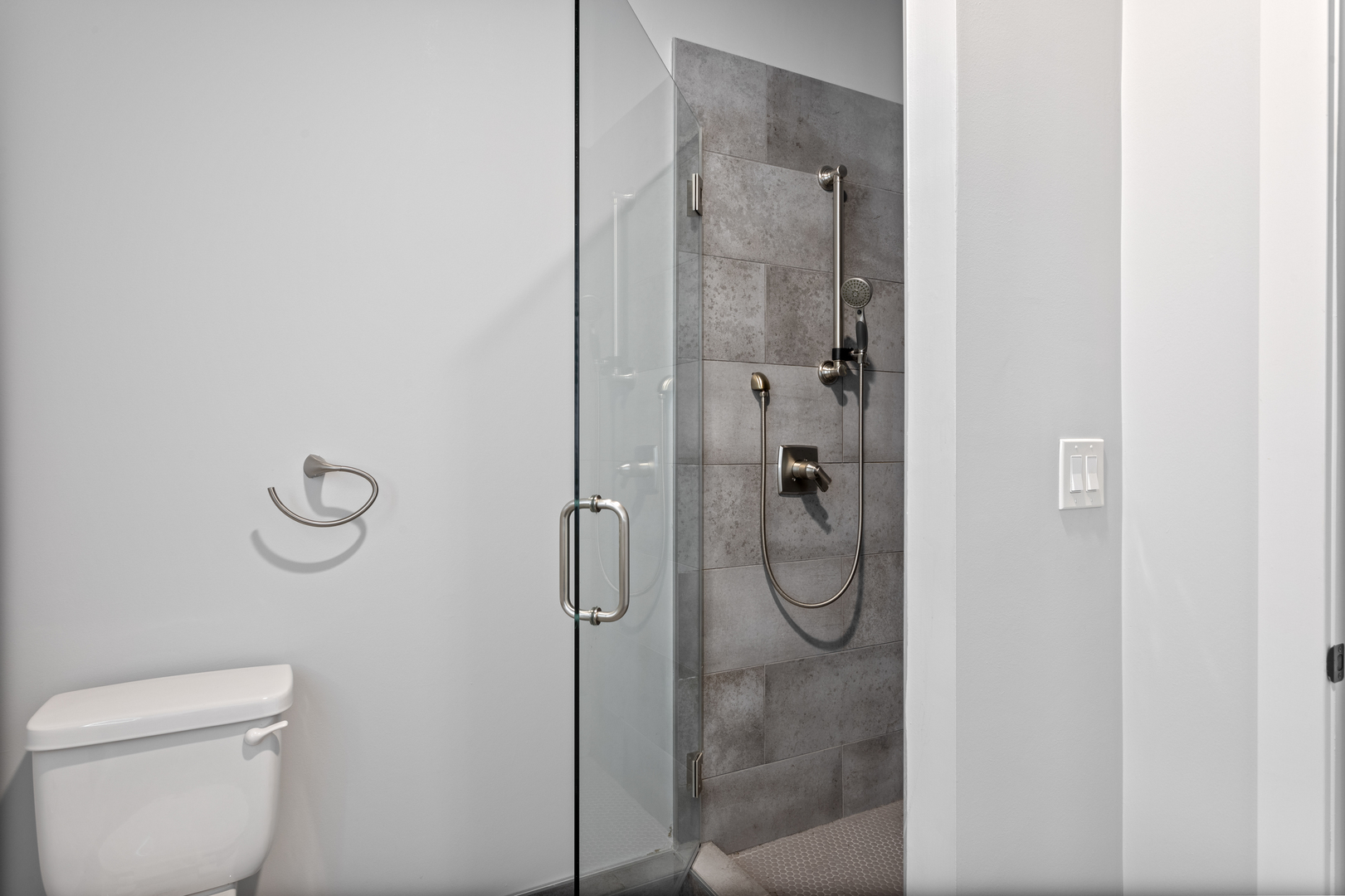 7645 N Sheridan Road 106 Property Photo 6