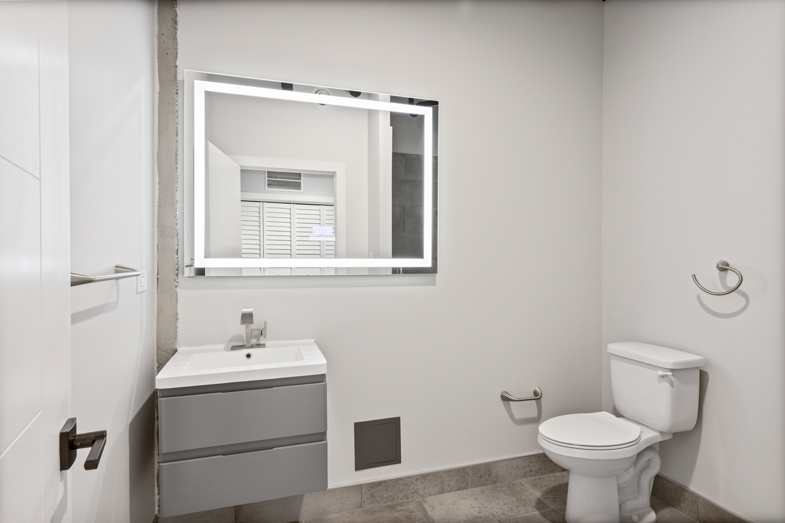 7645 N Sheridan Road 106 Property Photo 7
