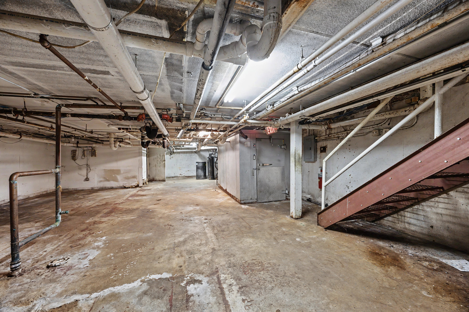 604 N Milwaukee Avenue Property Photo 15