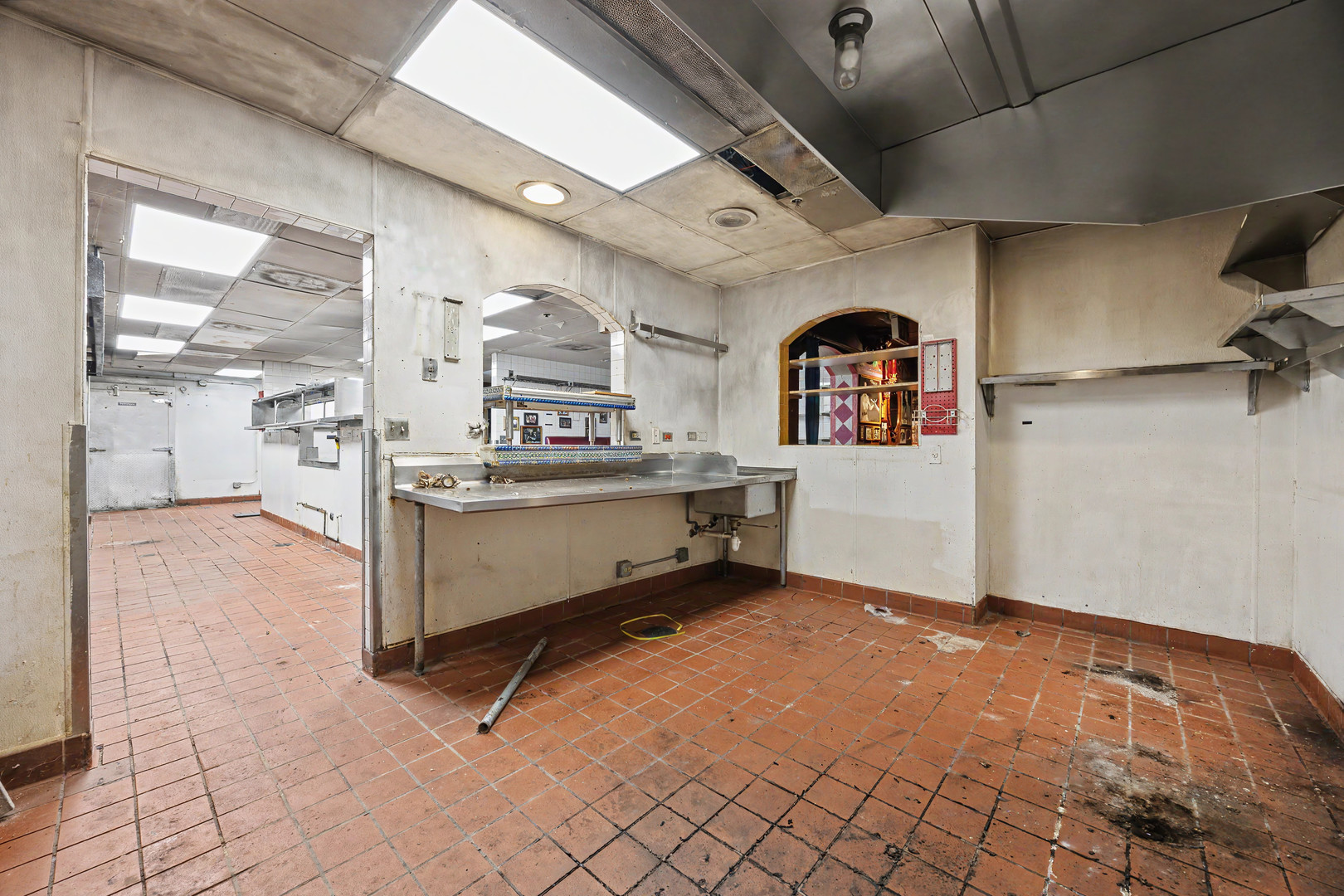 604 N Milwaukee Avenue Property Photo 17