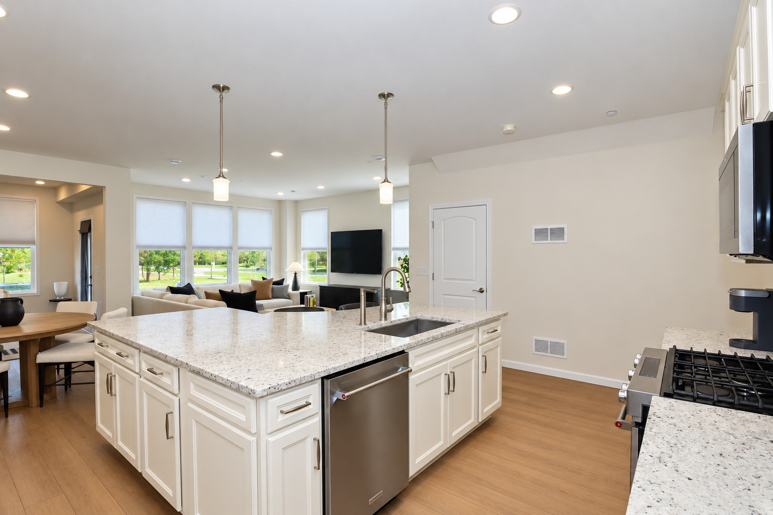 8 Weirich Way Property Photo 9