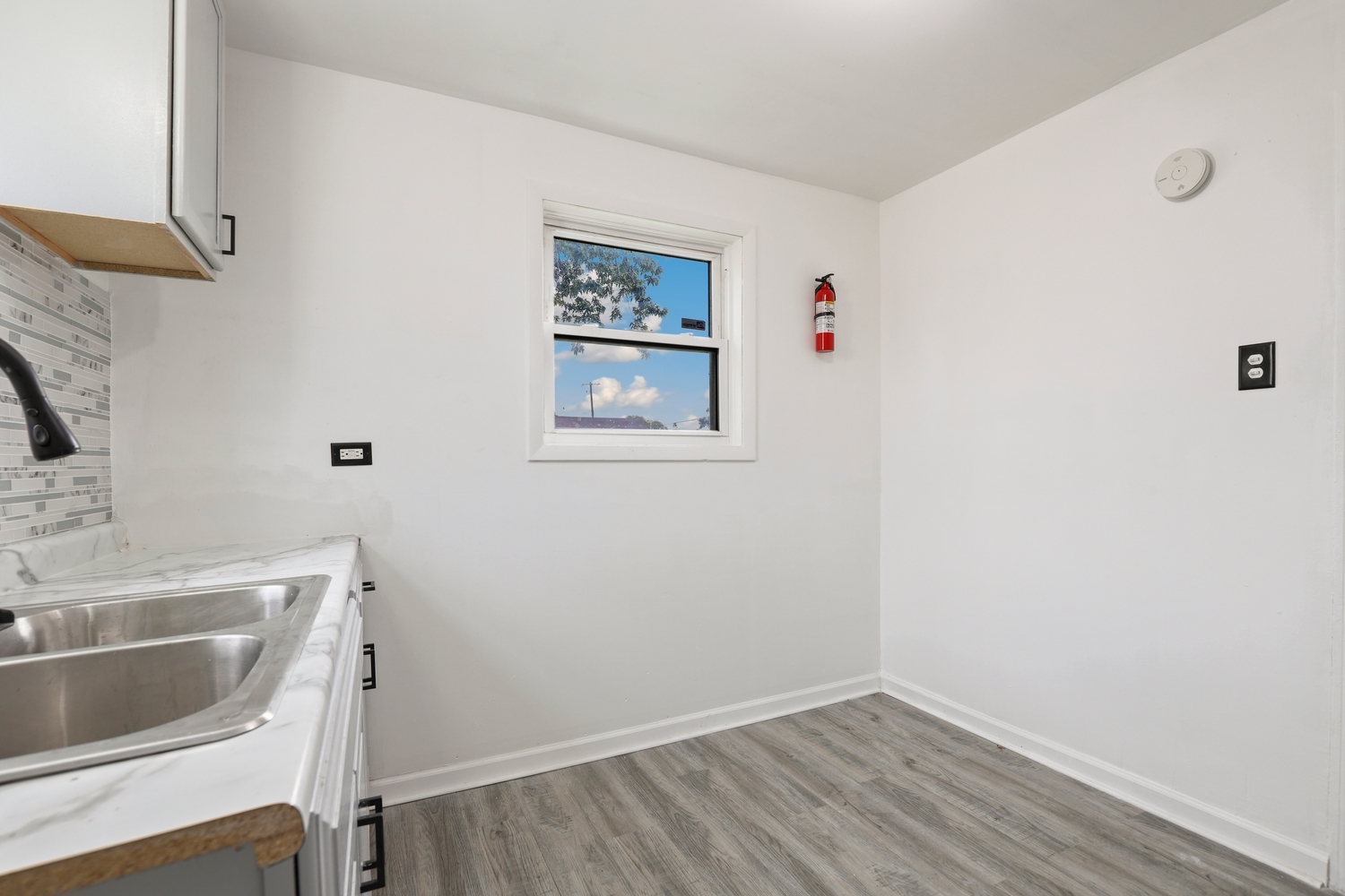 12634 S Ada Street Property Photo 6